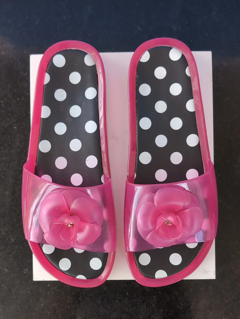 kate spade red logo-embossed accessory Sandals Size 9